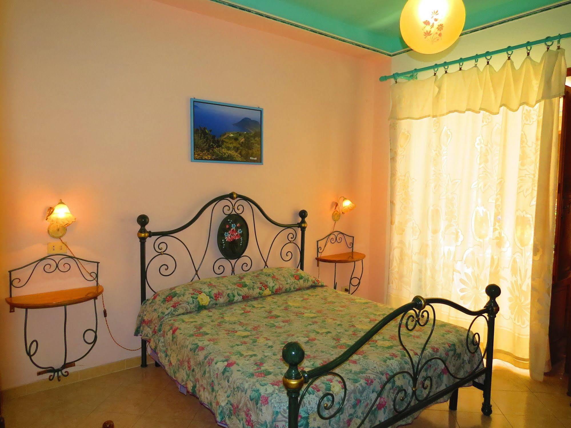 Casa Vittorio B&B Lipari  Dış mekan fotoğraf